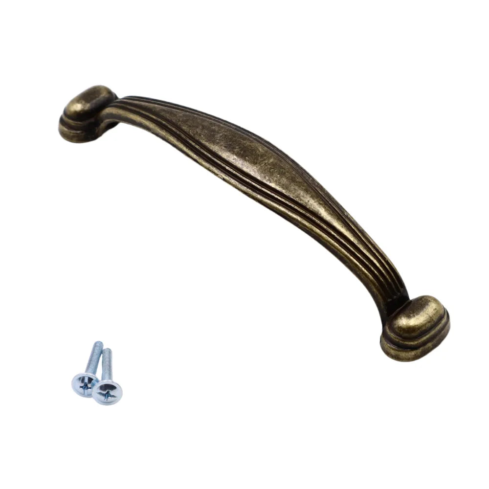 Möbelgriff 96mm UZ03 - Antikes Messing – Furnica